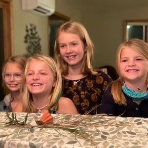 Meet your Posher, Carol